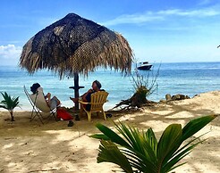 Media Luna Hostel Baru