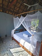 Media Luna Hostel Baru