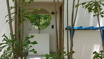 Media Luna Hostel Baru