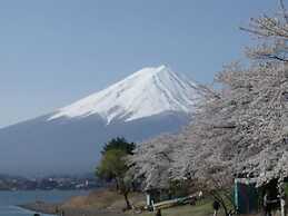 Kawaguchiko Pension Woodstock