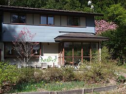 Kawaguchiko Pension Woodstock