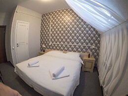 INCITY hotel