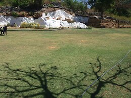 Toppers corner-A Boutique Garden Resort