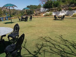 Toppers corner-A Boutique Garden Resort