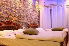 Toppers corner-A Boutique Garden Resort