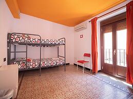 Arc House Sevilla - Hostel