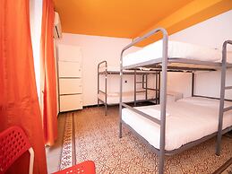 Arc House Sevilla - Hostel
