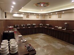 The Lindsay Cheu Den