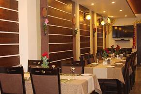 The Lindsay Cheu Den