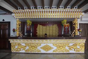 The Lindsay Cheu Den