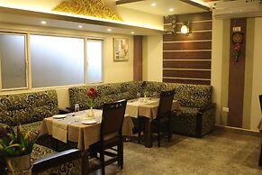 The Lindsay Cheu Den