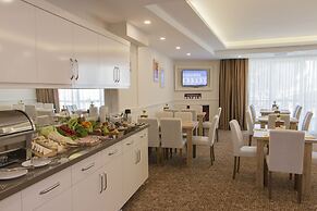 Goldhan Hotel