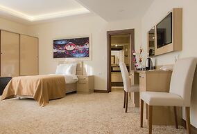 Goldhan Hotel