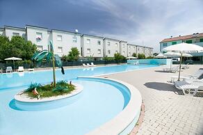 Residence Long Beach Village