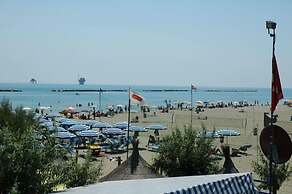 Residence Long Beach Village