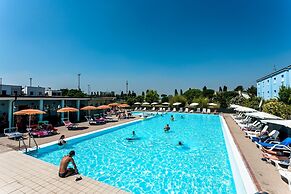 Residence Long Beach Village