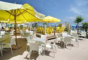 Residence Long Beach Village