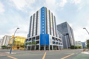 Hop Inn Hotel Aseana City