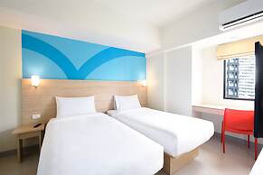 Hop Inn Hotel Aseana City