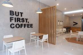 Hop Inn Hotel Aseana City