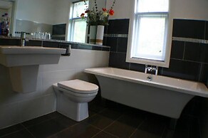 Glenlyon Bed and Breakfast