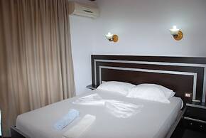 Hotel Freskia