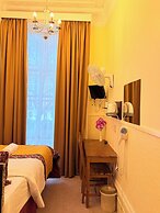 Europa House Hotel