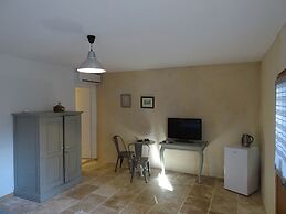 Clos St Pierre de Fraisse