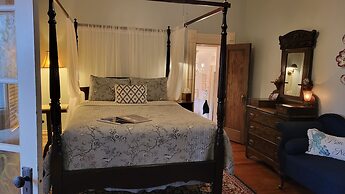 1890 Williams House Inn