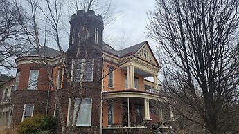 1890 Williams House Inn