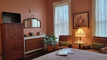 1890 Williams House Inn