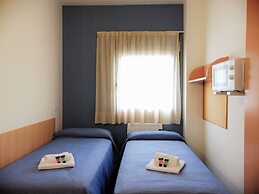 Residencia Universitaria Resa As Burgas - Centro Adscrito a REAJ - Cam