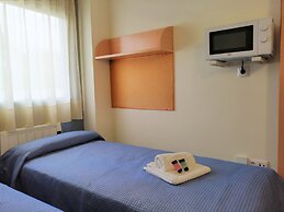 Residencia Universitaria Resa As Burgas - Centro Adscrito a REAJ - Cam