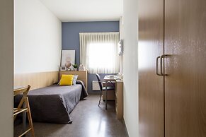 Residencia Universitaria Resa As Burgas - Centro Adscrito a REAJ - Cam