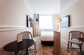 The Originals Boutique, Hôtel Maison Montmartre Paris Les Puces