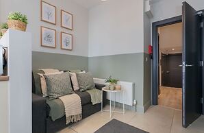 Central Belfast Apartments: 7 Camden Street