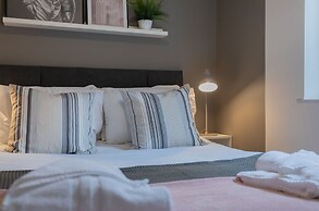 Central Belfast Apartments: 7 Camden Street