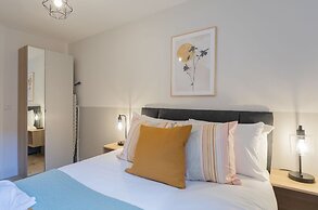 Central Belfast Apartments: 7 Camden Street