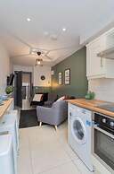 Central Belfast Apartments: 7 Camden Street