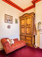 Creston Villa Guest House