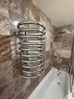 Barncroft Luxury Guest House