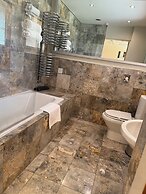 Barncroft Luxury Guest House