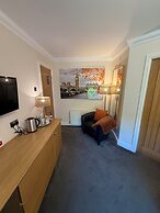 Barncroft Luxury Guest House