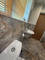 Barncroft Luxury Guest House