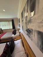 Barncroft Luxury Guest House