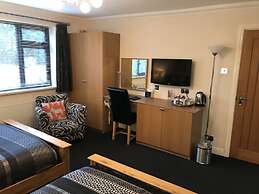 Barncroft Luxury Guest House