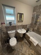 Barncroft Luxury Guest House