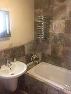 Barncroft Luxury Guest House