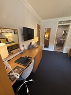 Barncroft Luxury Guest House