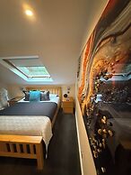 Barncroft Luxury Guest House